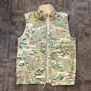 NWOT Flight Crew Cold Weather Multicam Vest